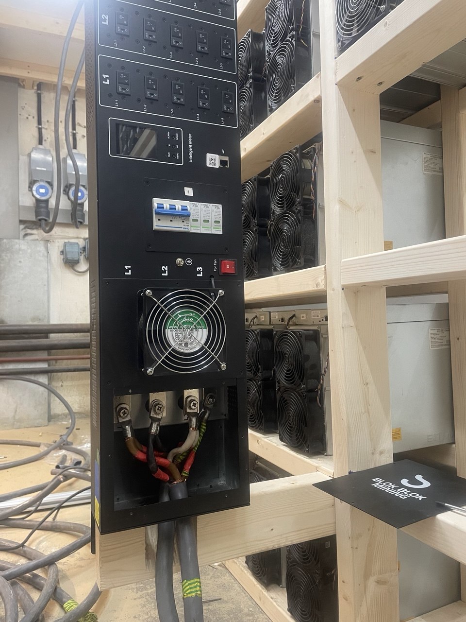 Power distribution unit feeding the miner racks